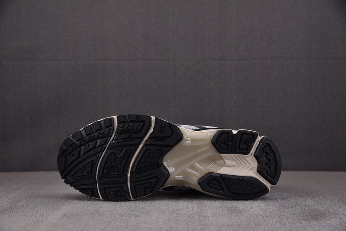 ASICS Gel-Kayano 14 Black Glacier Grey Silver-1201A935-001