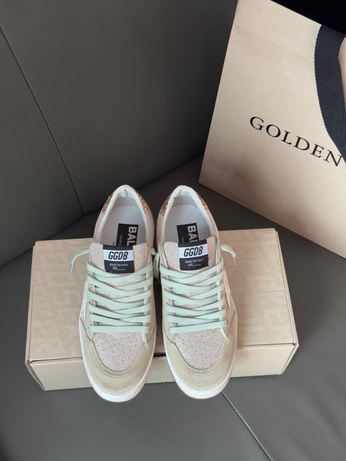 GOLDEN GOOSE