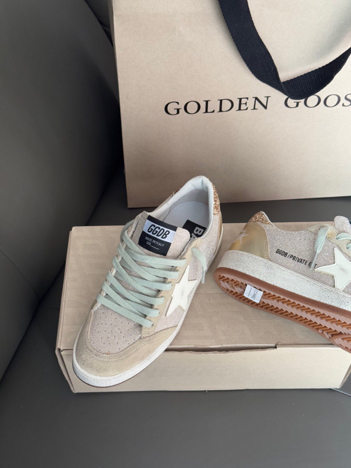 GOLDEN GOOSE