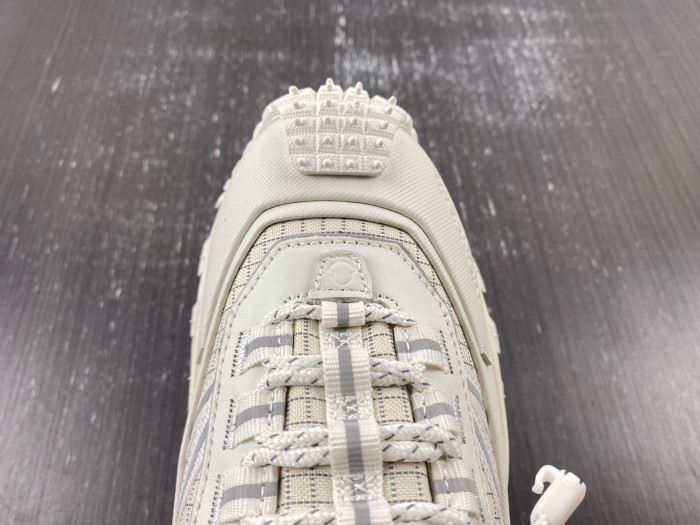 MONCLER SNEAKER 05