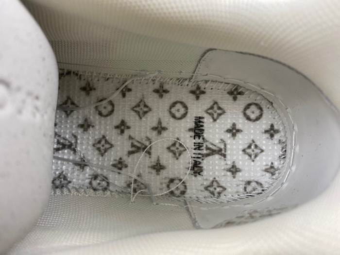 lv snekaers 102