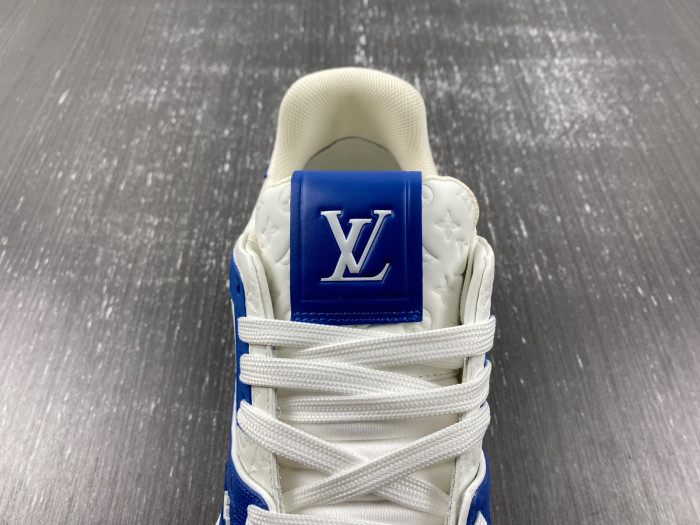 lv snekaers 102