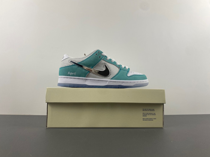 nike sb dunk low april skateboards-fd2562-400