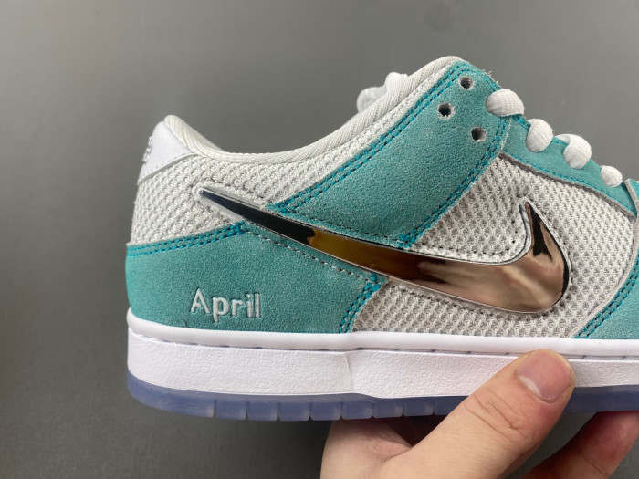 nike sb dunk low april skateboards-fd2562-400