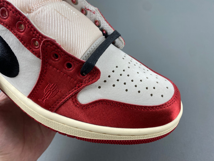 Trophy Room x Air Jordan 1 Low OG -FN0432-100