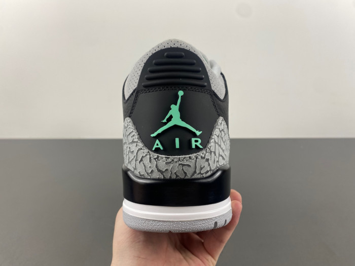 jordan 3 retro green glow-ct8532-031