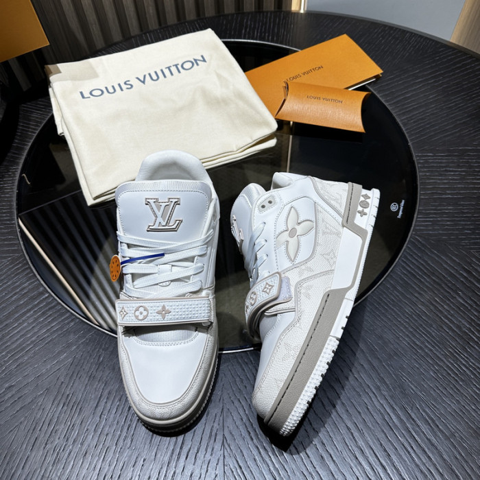 LV snekaers 174