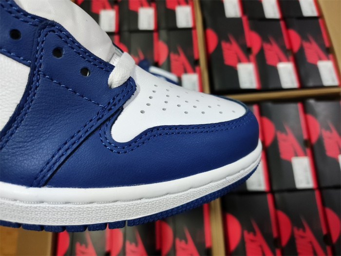 jordan 1 retro storm blue-555088-127