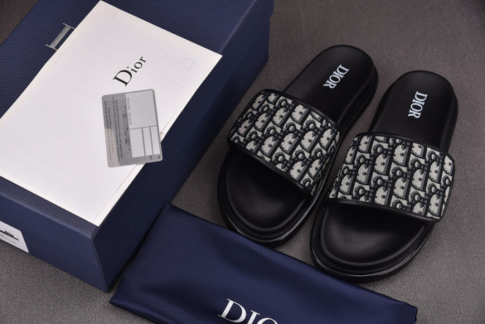 DIOR SANDAL 06