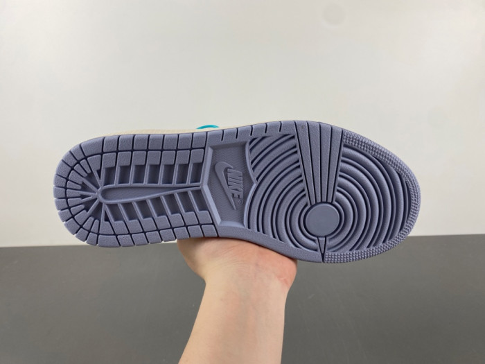 Travis Scott x Air Jordan 1 Low-DIY1688-007