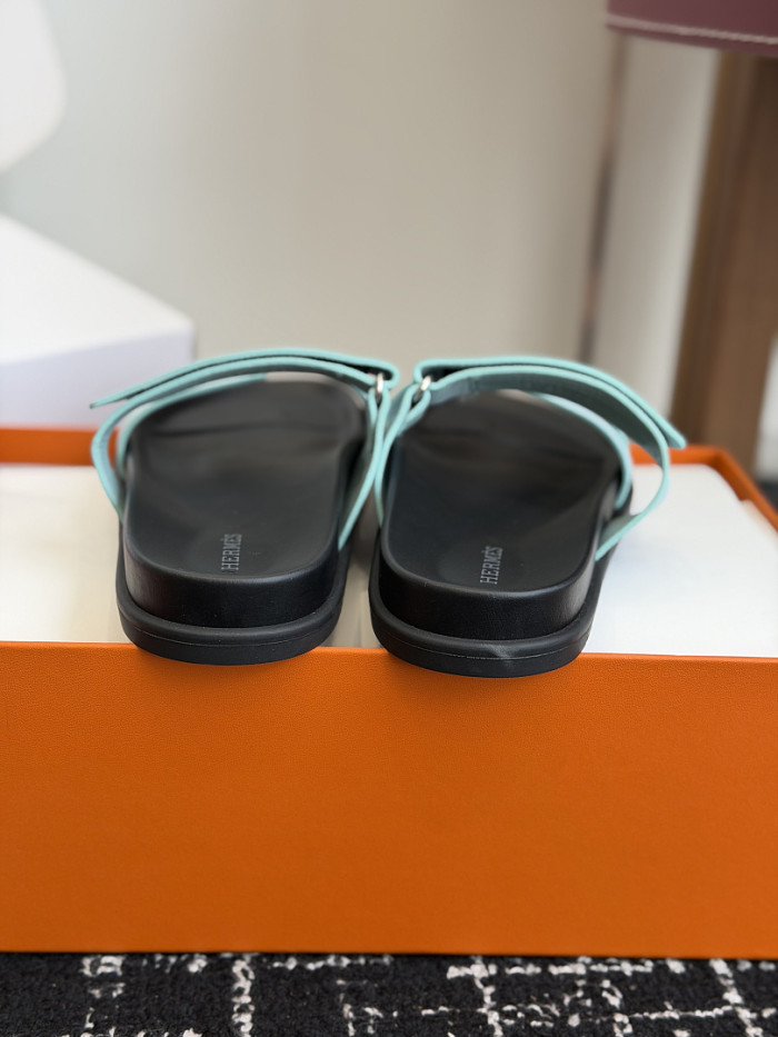 H**me5 Sandal 58