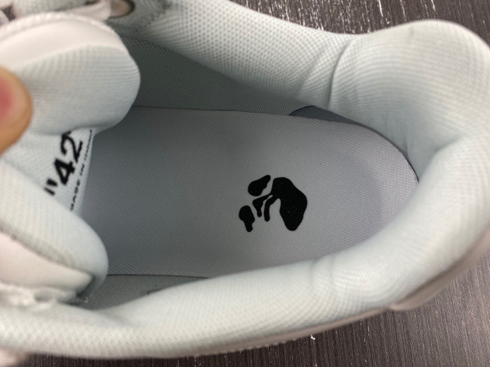 off-white out of office -18