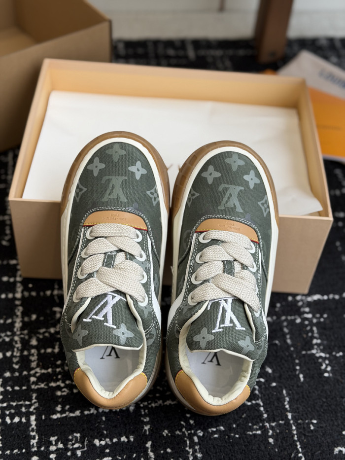 LV snekaers 296