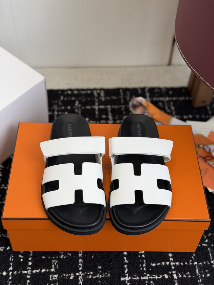 H**me5 Sandal 68