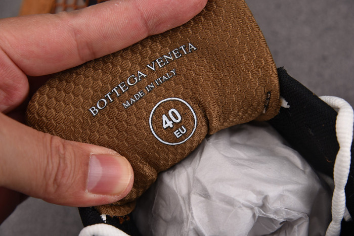 BOTTEGA VENETA-15