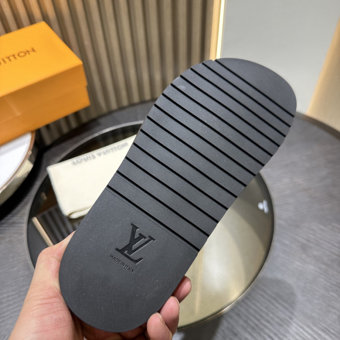 L&V sandal 72