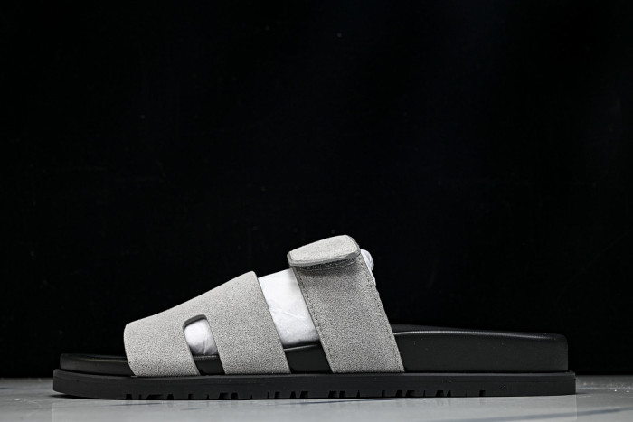 H**me5 Sandal 45