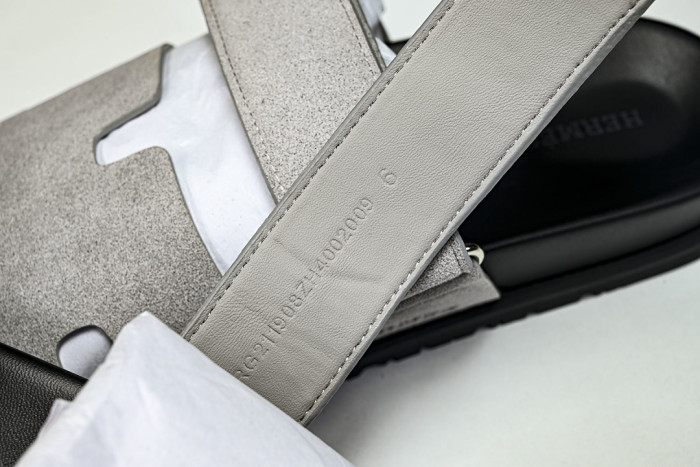 H**me5 Sandal 45