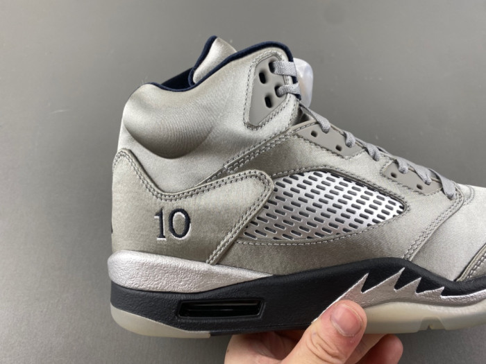 Jordan 5 Retro Wings (2025) -IO2038-001